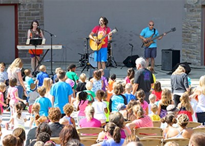 Mr. Jon and Friends at Summerfest Photo