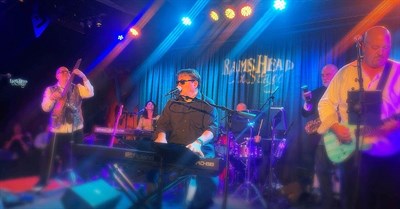 Hudson River Line performing live Photo