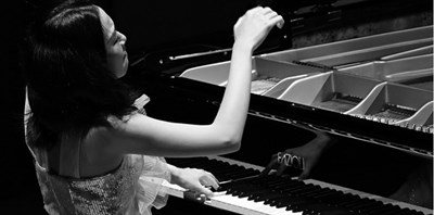 Dawn of the 20th Century: Debussy, Beach & Sibelius Photo