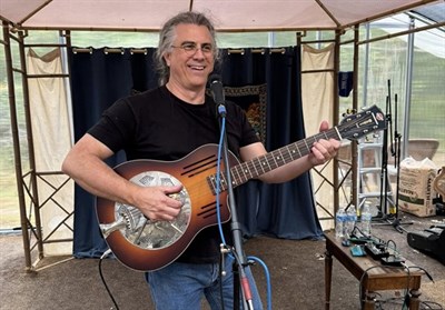 Singer songwriter David Singley Photo