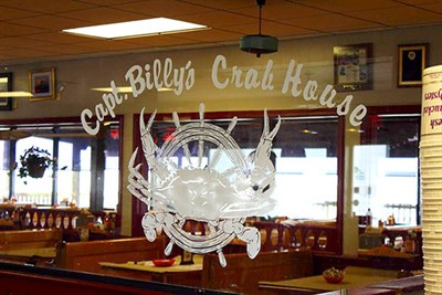 Captain Billy's Crab House interior view Photo