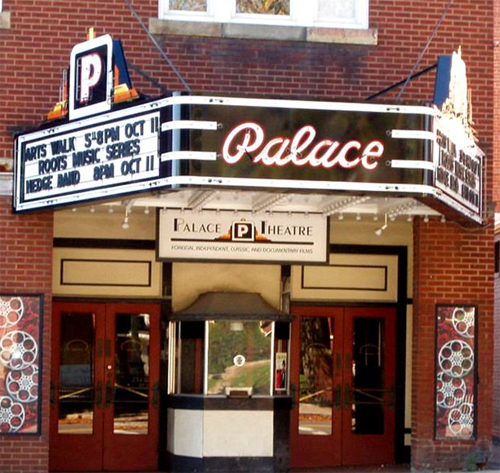 The Palace Theatre exterior view Photo