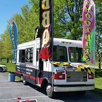 Smoke Rattle and Roll food truck Photo