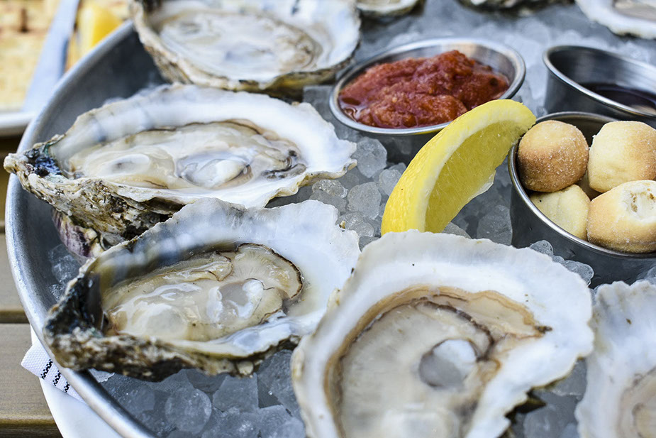 Oyster platter Photo