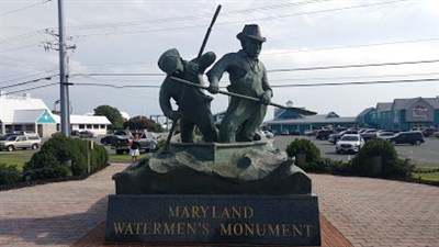 Watermen's Memorial Monument Photo