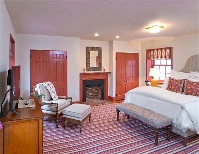 Room at Tusculum Farm Inn Photo