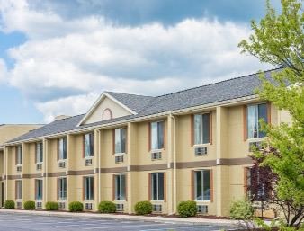 Quality Inn &amp; Suites-Frostburg exterior view Photo