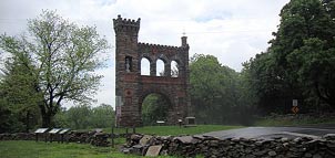War Correspondents Arch Photo