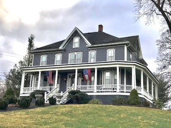 Inn at Antietam exterior view Photo