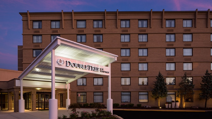 DoubleTree by Hilton-Laurel exterior view Photo