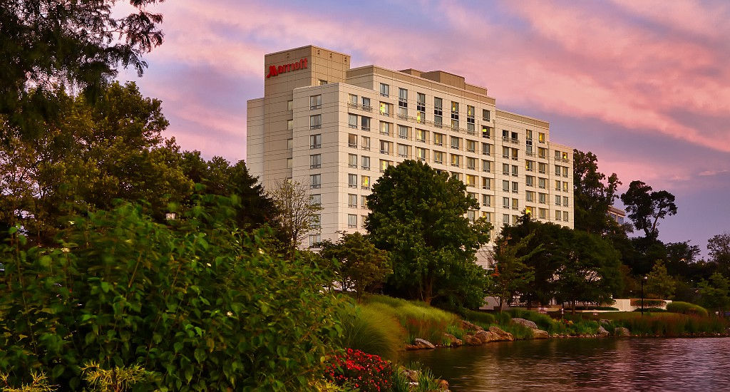 Gaithersburg Marriott Washingtonian Center exterior view Photo