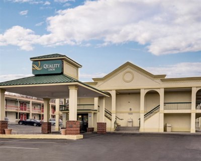 Quality Inn-Takoma Park exterior Photo