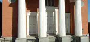 Large white building with columns Photo