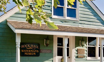 Front facade of Waterman's Museum. Photo