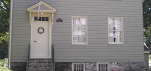 107 House exterior Photo