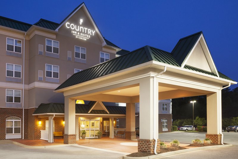 Country Inn & Suites-California exterior view Photo