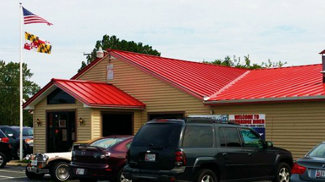 Exterior of the Cambridge Diner. Photo
