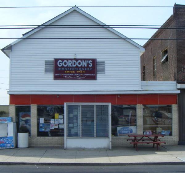 Gordon's Confectionery exterior view Photo