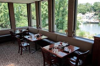 Isaac's at the Holiday Inn Solomons Photo