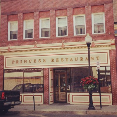 brick storefront Photo