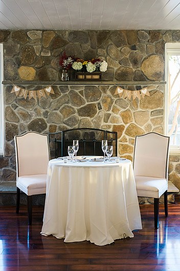 Silver Swan Bayside at Queen Anne Marina interior Photo