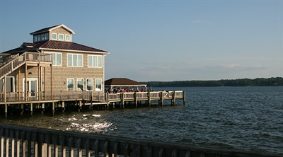 Stoney's Solomons Pier Photo