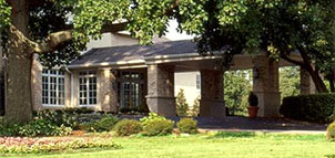 Clubhouse at Manor Country Club Photo