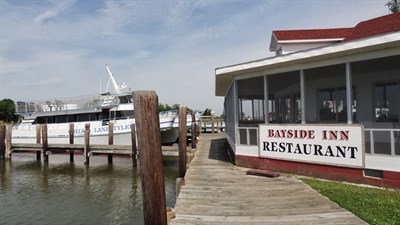 bayside inn Photo
