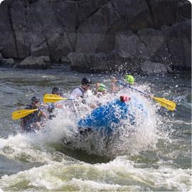 people whitewater rafting Photo