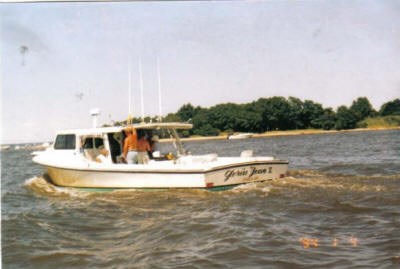 The Gloria Jean Charter on the Bay. Photo