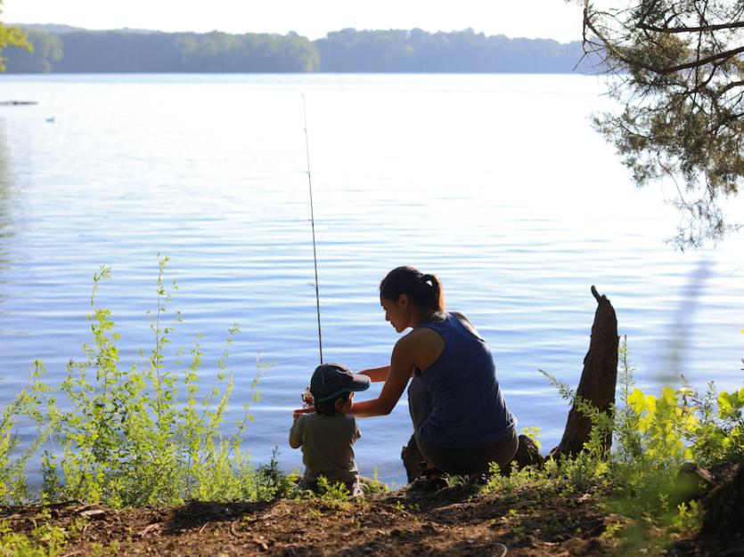 Dad shares precious bonding moment with daughter on fishing trip