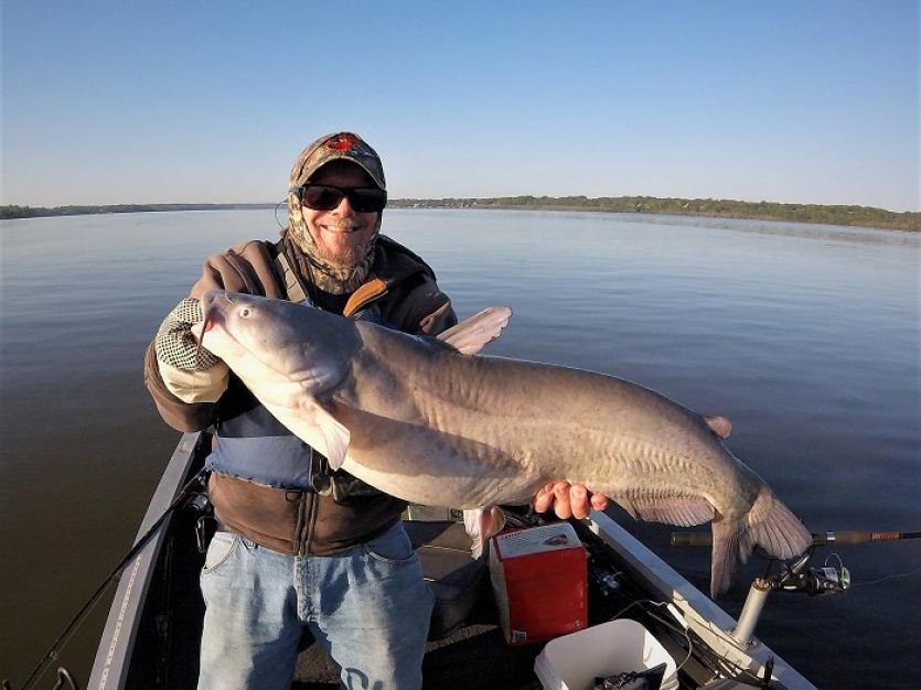 How to catch catfish in a river - fishing for big catfish, bait