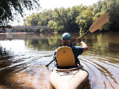 paddling near the Monocacy Aqueduct