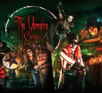 Vampire Circus, audiences are fully integrated into what is happening in front of them! Photo
