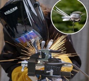 Welding bird Photo