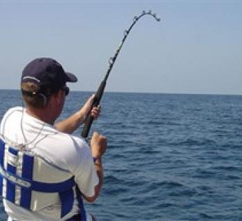 man fishing Photo