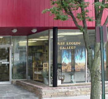 Just Lookin' Gallery exterior Photo
