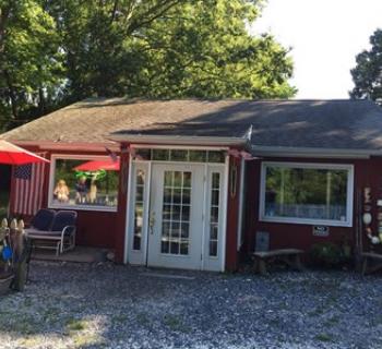 Grove Market exterior view Photo