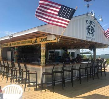 Doc's Sunset Grille exterior view Photo