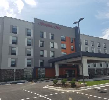 Bayview Hampton Inn Photo