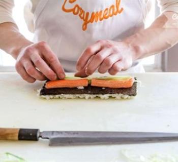 making sushi Photo