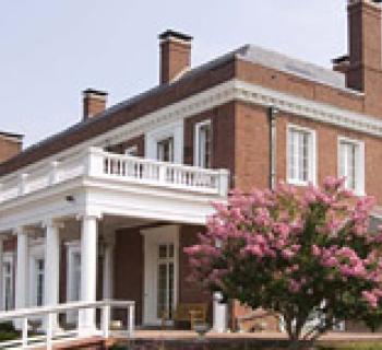 Photo of brick manor house Photo