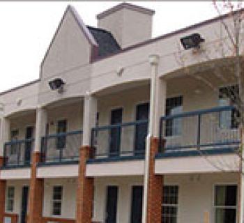 Executive Inn and Suites exterior view Photo