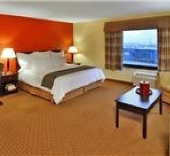 Interior standard room at Best Western Hotel & Conference Center-Baltimore Photo