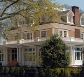 Picture of the Inn at 202 Dover Photo