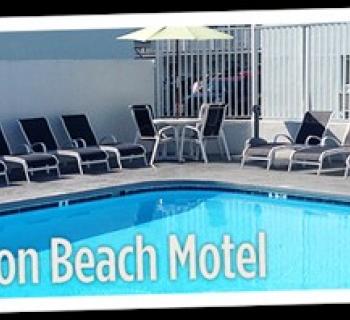 Madison Beach Motel pool view Photo