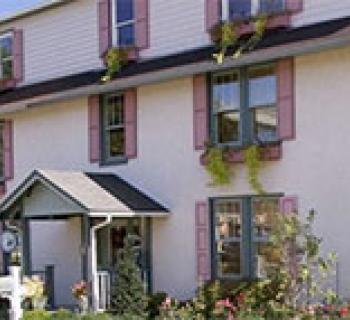 Ship Watch Inn Bed and Breakfast Photo