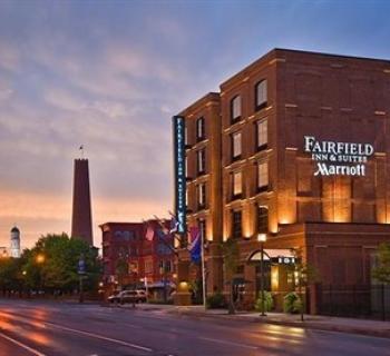 Fairfield Inn & Suites-Baltimore Downtown/Inner Harbor exterior night view Photo