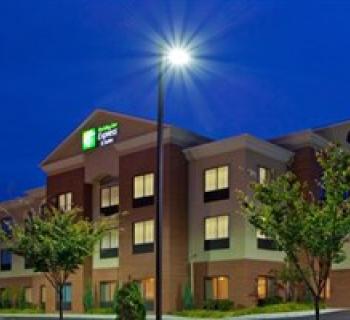 Holiday Inn Express-Chestertown exterior view Photo