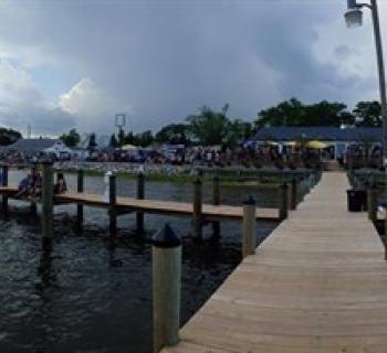 Stoney's at Clark's Landing water views Photo